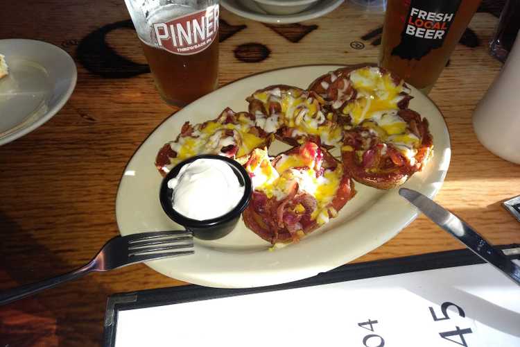 Mass Avenue Pub